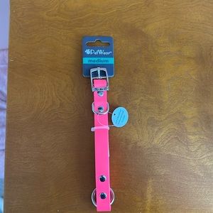 PetWear Medium hot pink/coral waterproof dog collar. NWT 11-14” neck. 3/4” wide